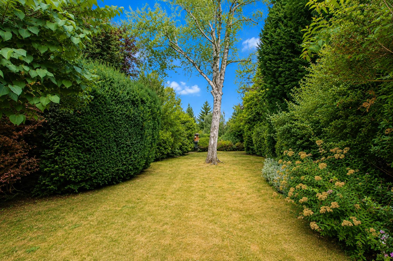 Grosvenor Avenue, Carshalton